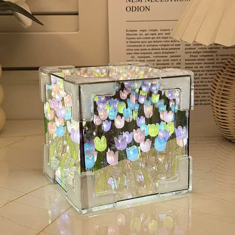 Flower lamps-Mirrored profile