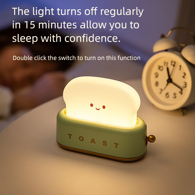 Cute bread-shaped night lamp